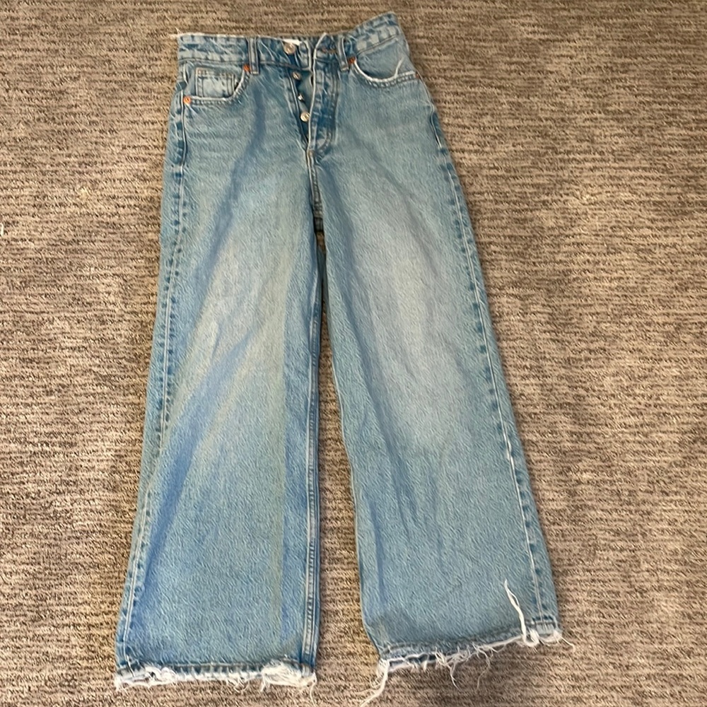 Light denim, wide leg Zara jeans